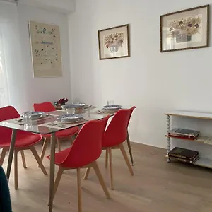Apartamento Precioso Con Patio, Granada
